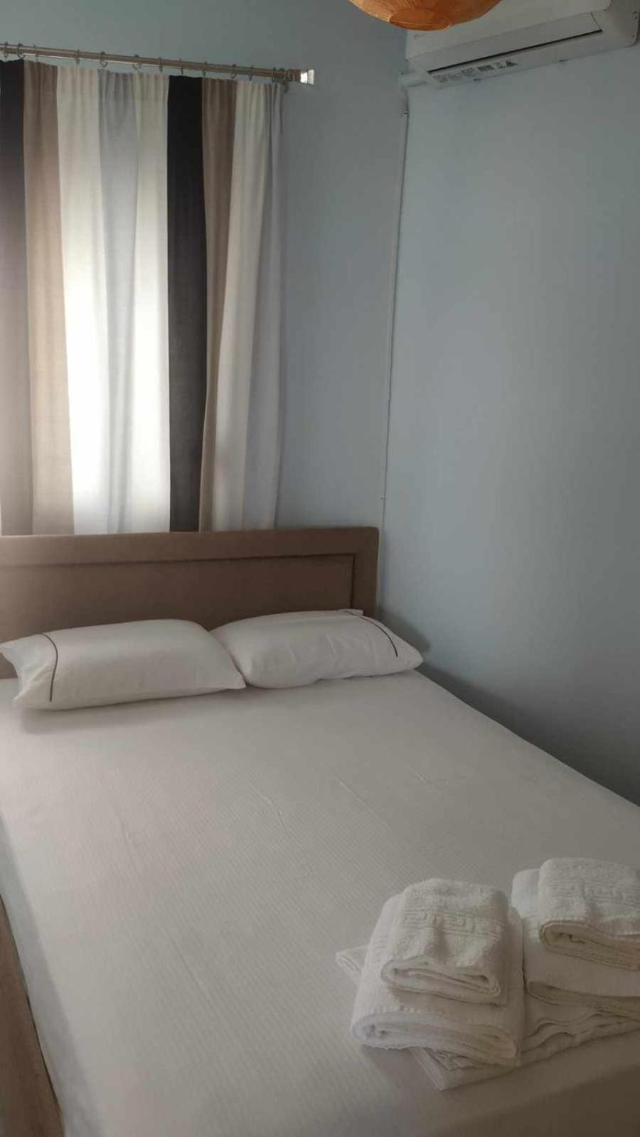 Cozy Sea Apartment Sarandë Esterno foto