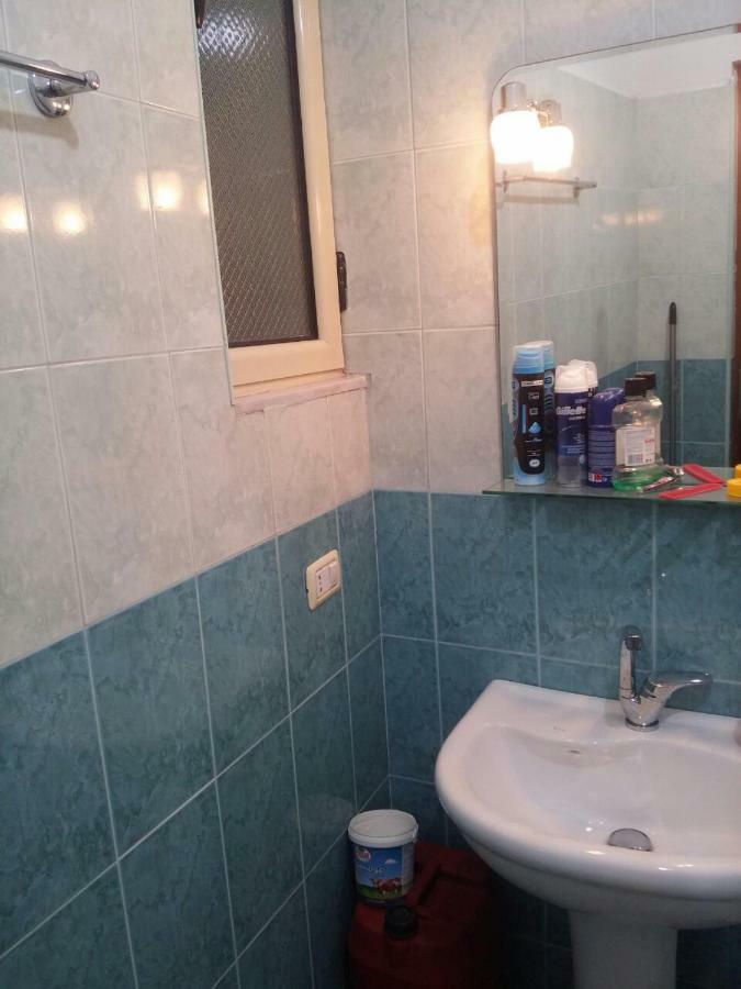 Cozy Sea Apartment Sarandë Esterno foto