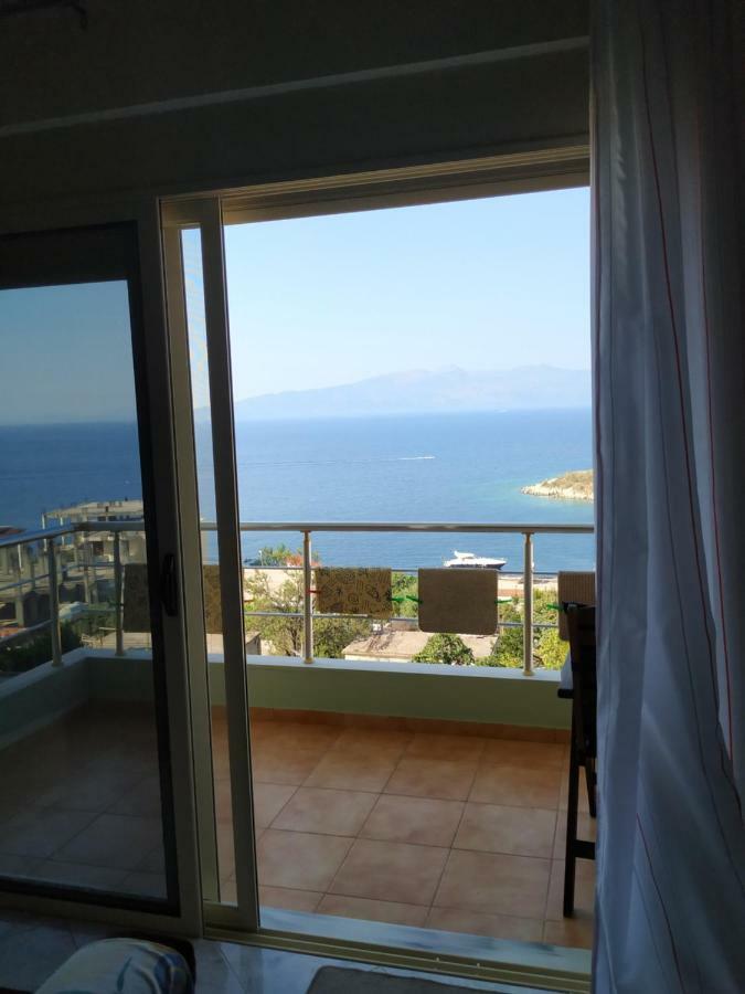 Cozy Sea Apartment Sarandë Esterno foto