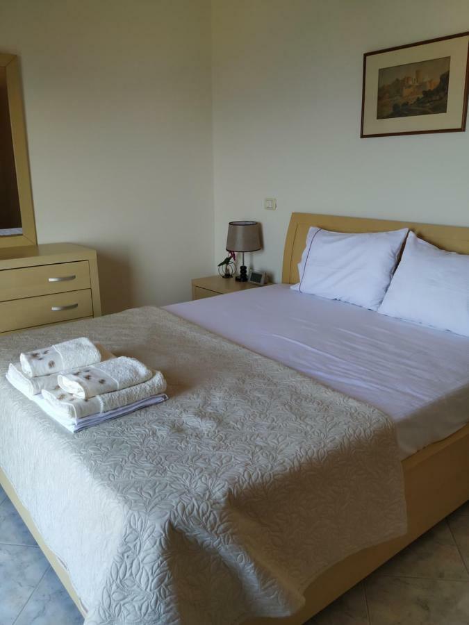 Cozy Sea Apartment Sarandë Esterno foto