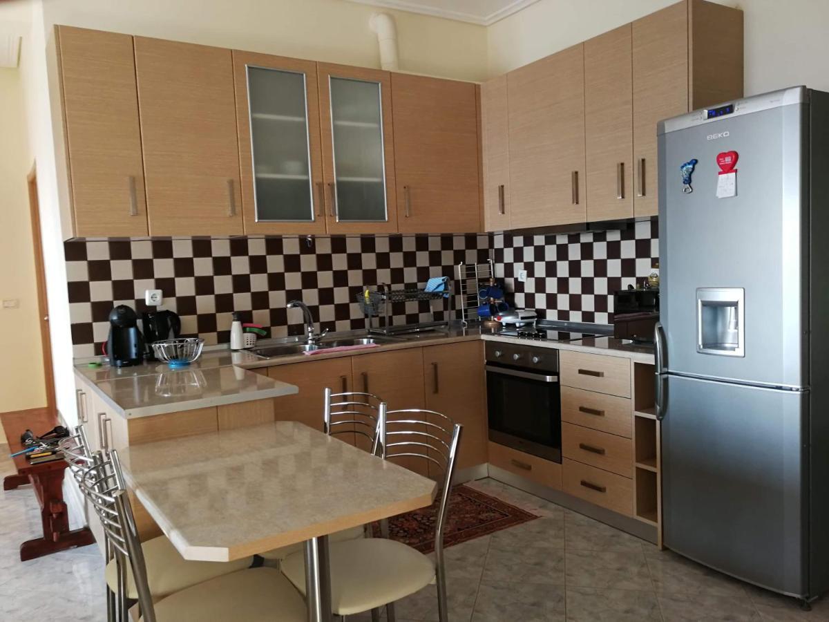 Cozy Sea Apartment Sarandë Esterno foto
